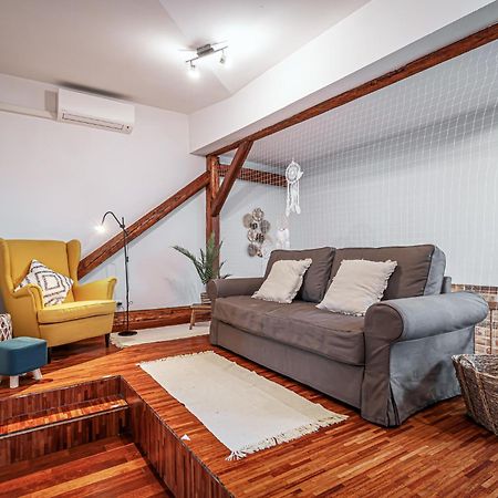 Beautiful And Romantic Penthouse With Two Terraces Bratislava Eksteriør billede
