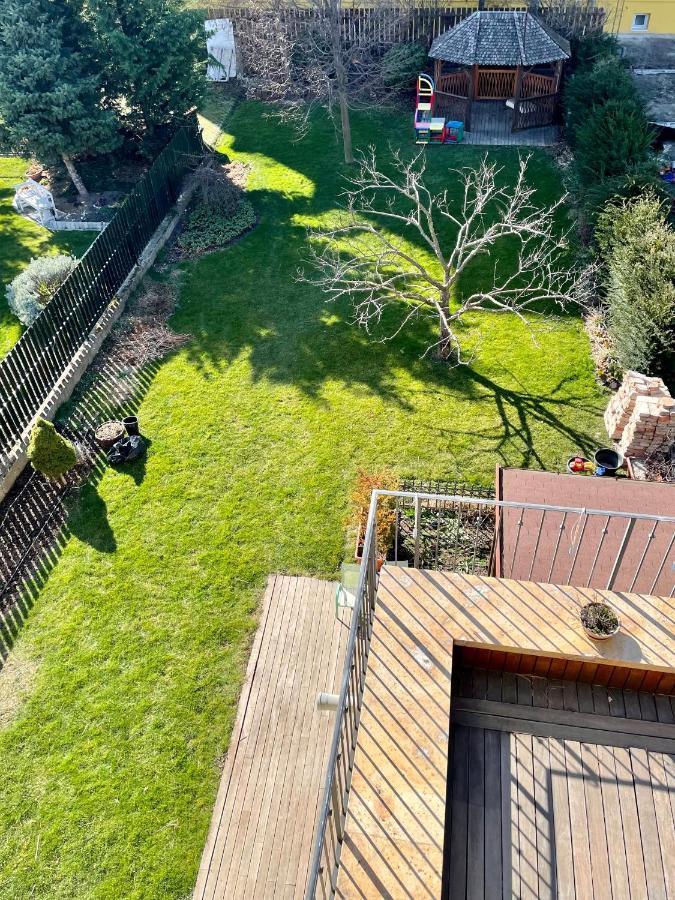 Beautiful And Romantic Penthouse With Two Terraces Bratislava Eksteriør billede