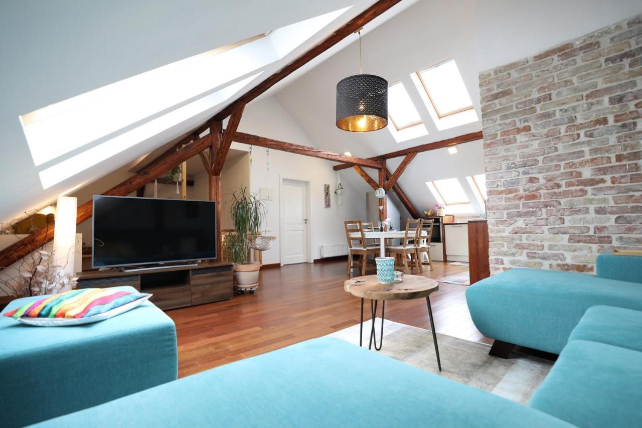 Beautiful And Romantic Penthouse With Two Terraces Bratislava Eksteriør billede