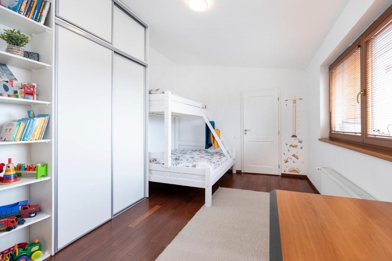 Beautiful And Romantic Penthouse With Two Terraces Bratislava Eksteriør billede