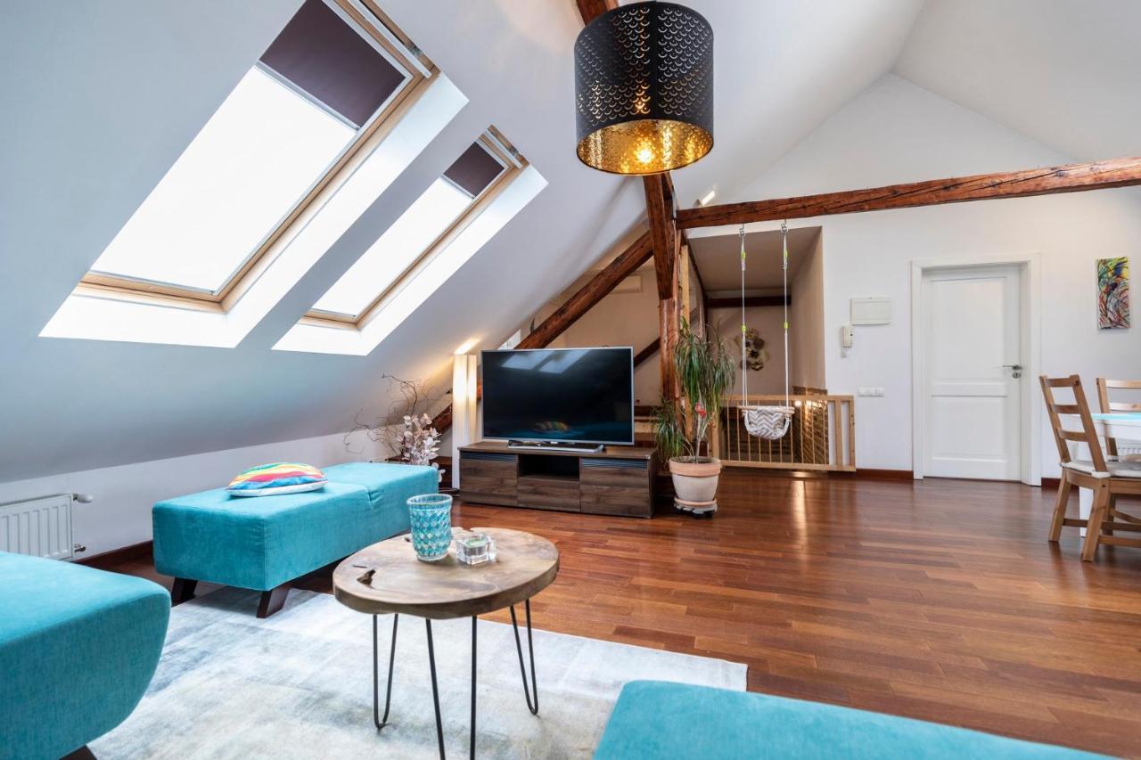 Beautiful And Romantic Penthouse With Two Terraces Bratislava Eksteriør billede