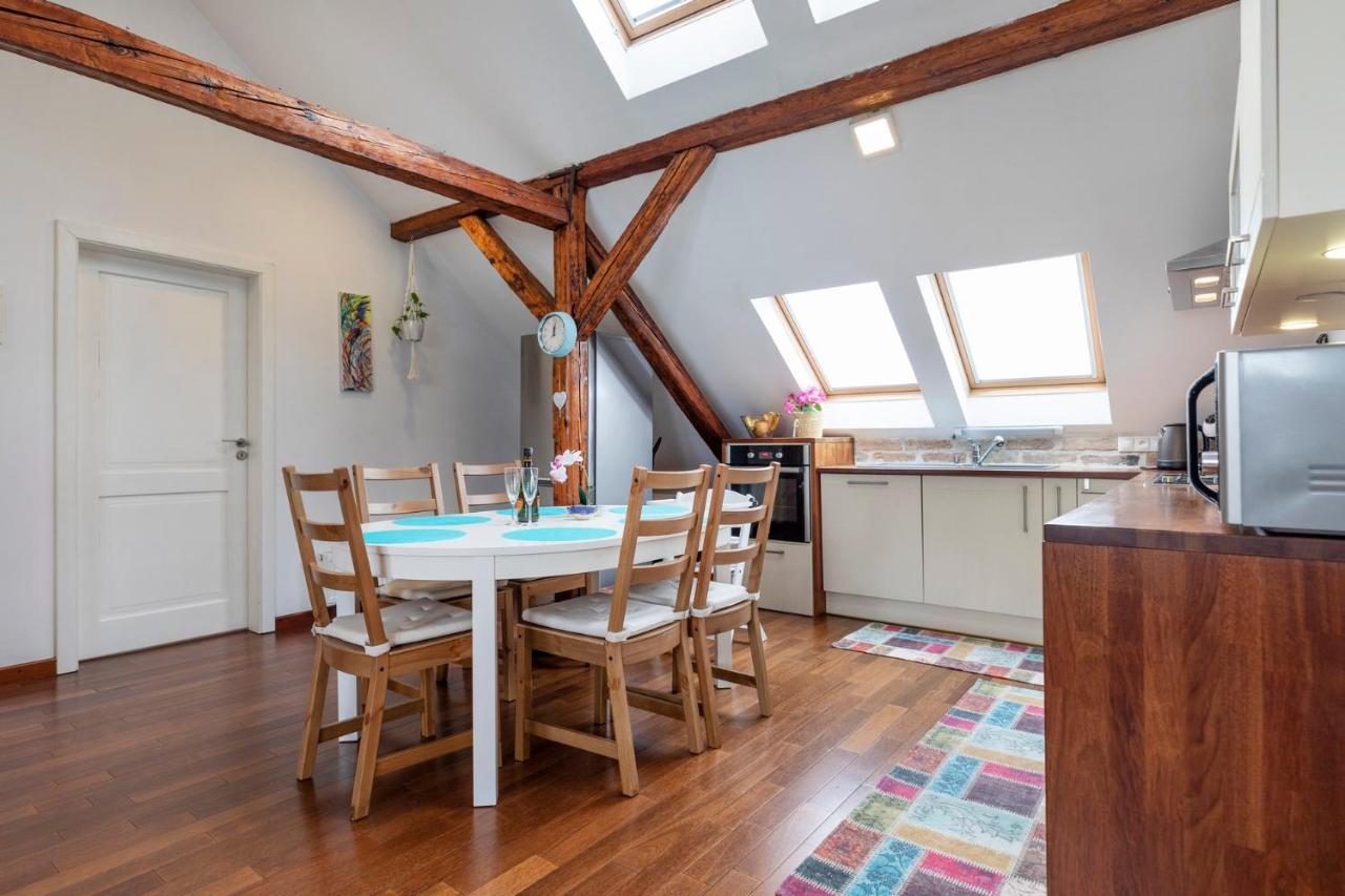 Beautiful And Romantic Penthouse With Two Terraces Bratislava Eksteriør billede