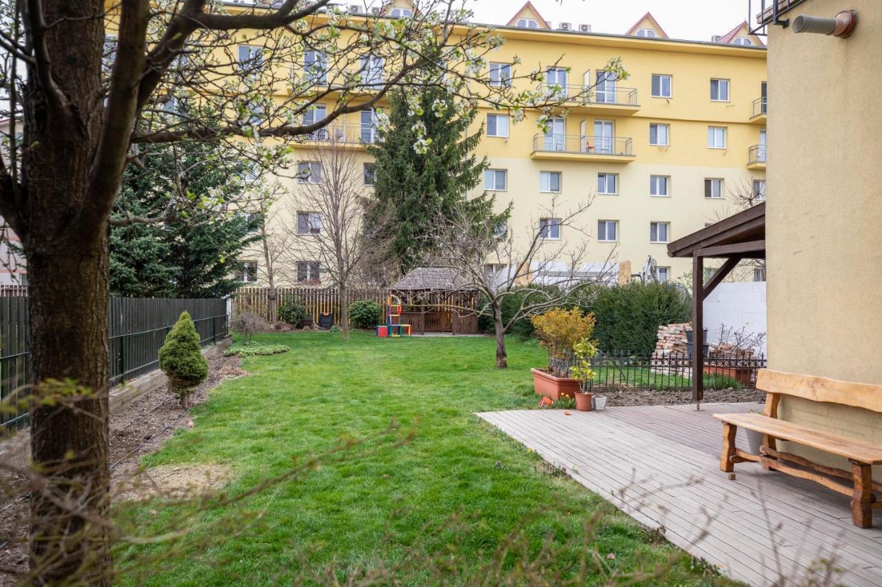 Beautiful And Romantic Penthouse With Two Terraces Bratislava Eksteriør billede